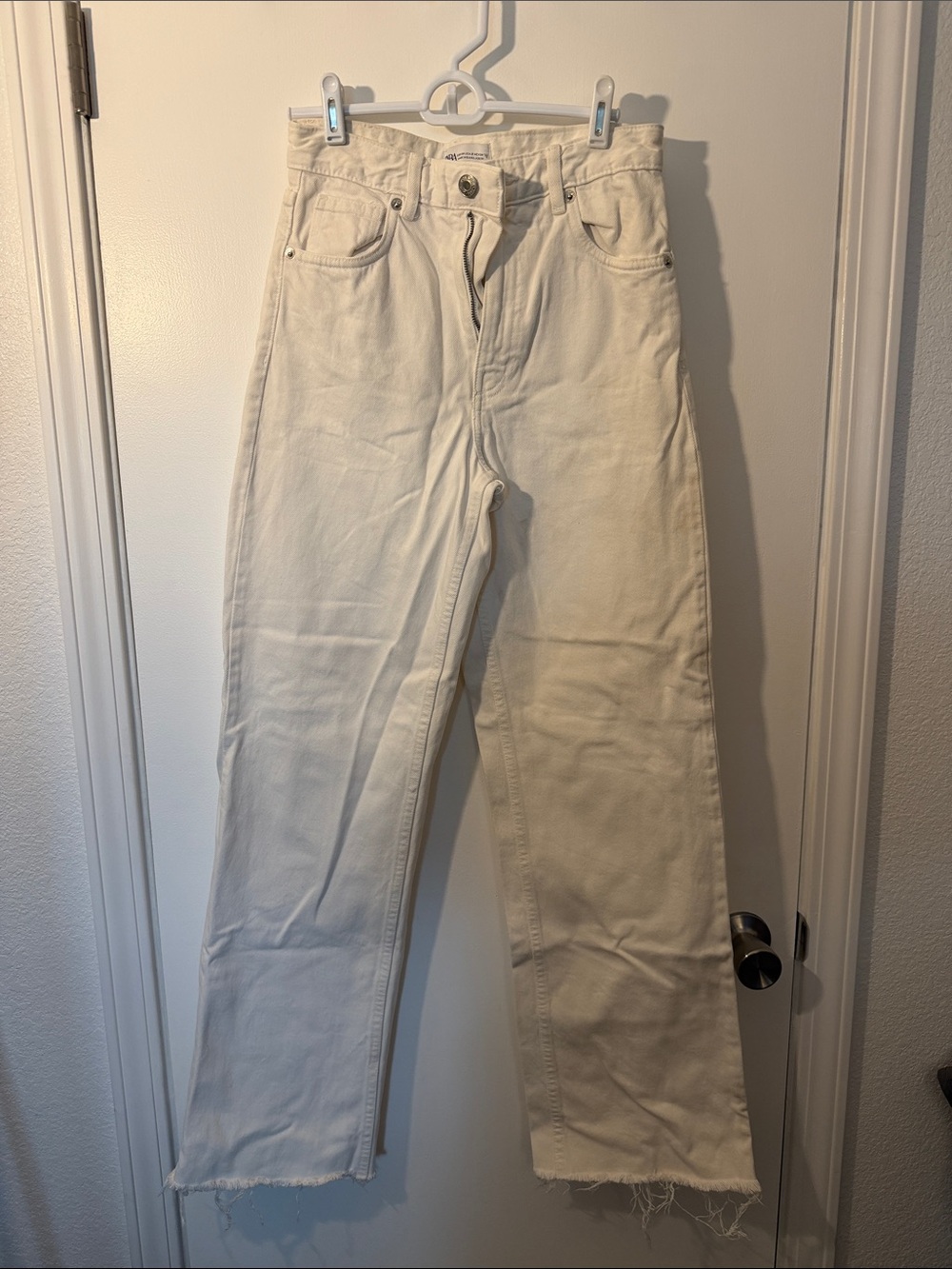 Zara High-Rise Wide-Leg Jeans in Off-White